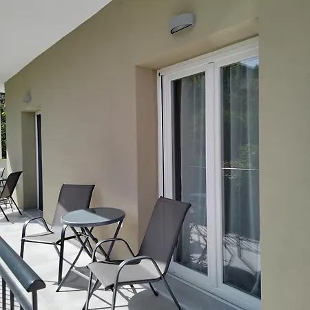 Seaesta Vasiliki 1 Apartment Pondi